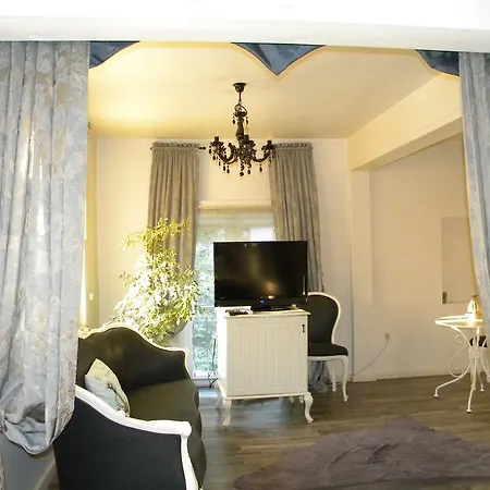 Butik Konukevi 1 Villa *